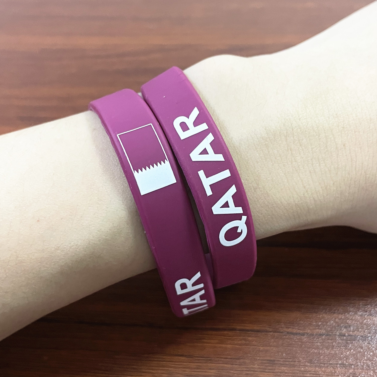 2 buah gelang silikon bendera  - Women Accessories Qatar ulasan dan harga